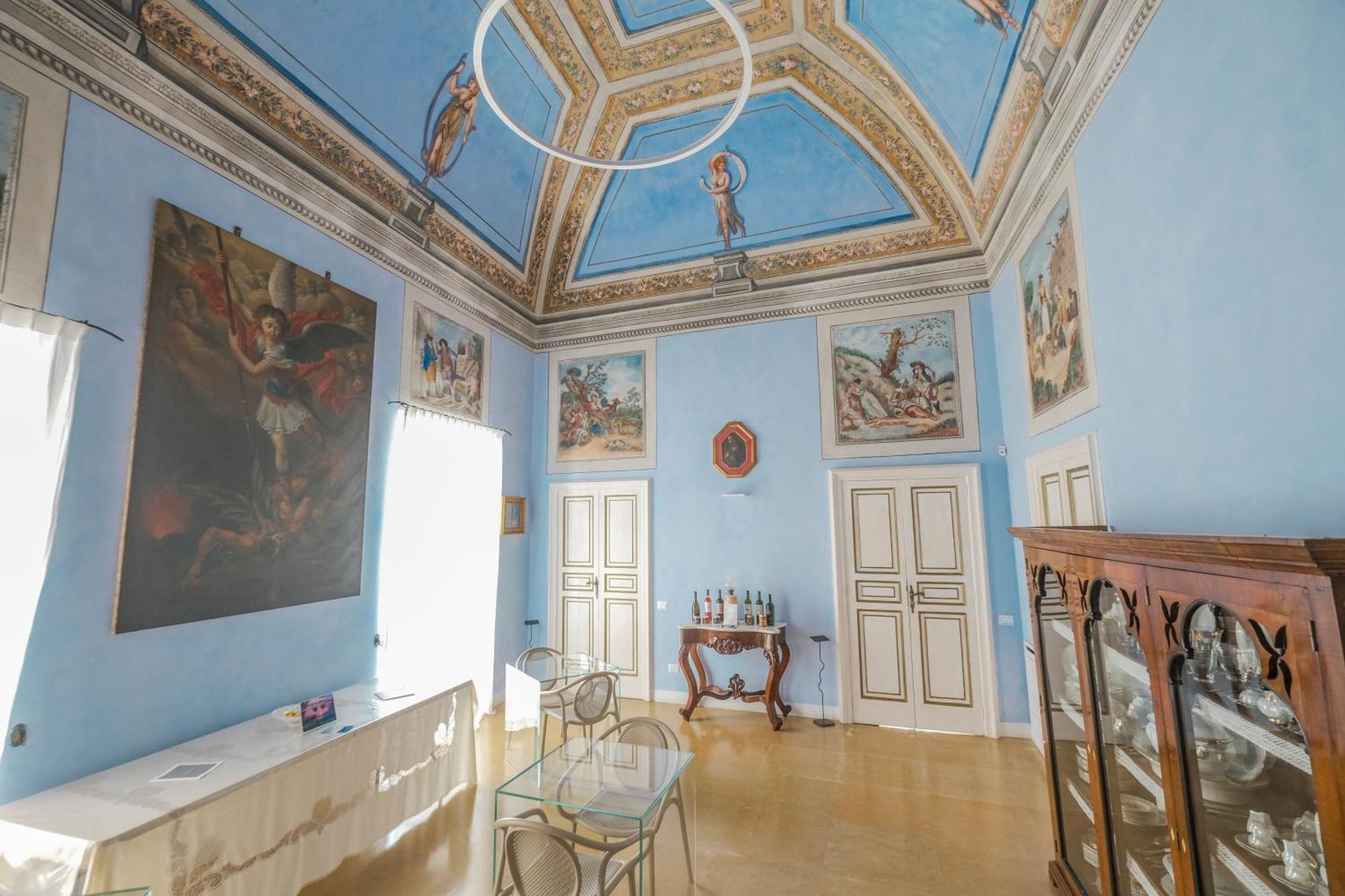 Pascaraymondo Palace