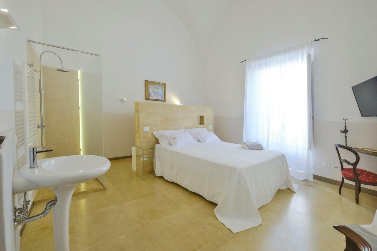 Pascaraymondo Palace